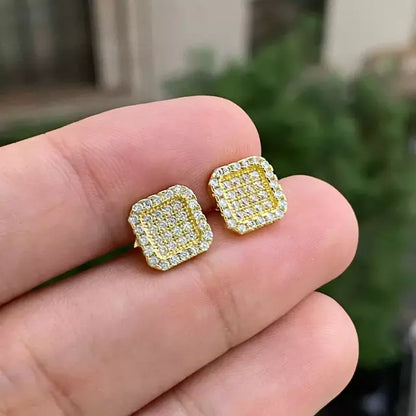 Brinco Quadrado Cravejado com 36 Pedras - Banho Ouro