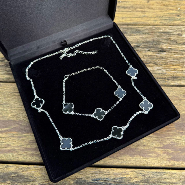 Conjunto Trevo Preto - Prata