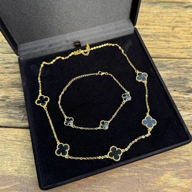 Conjunto Trevo Preto - Ouro